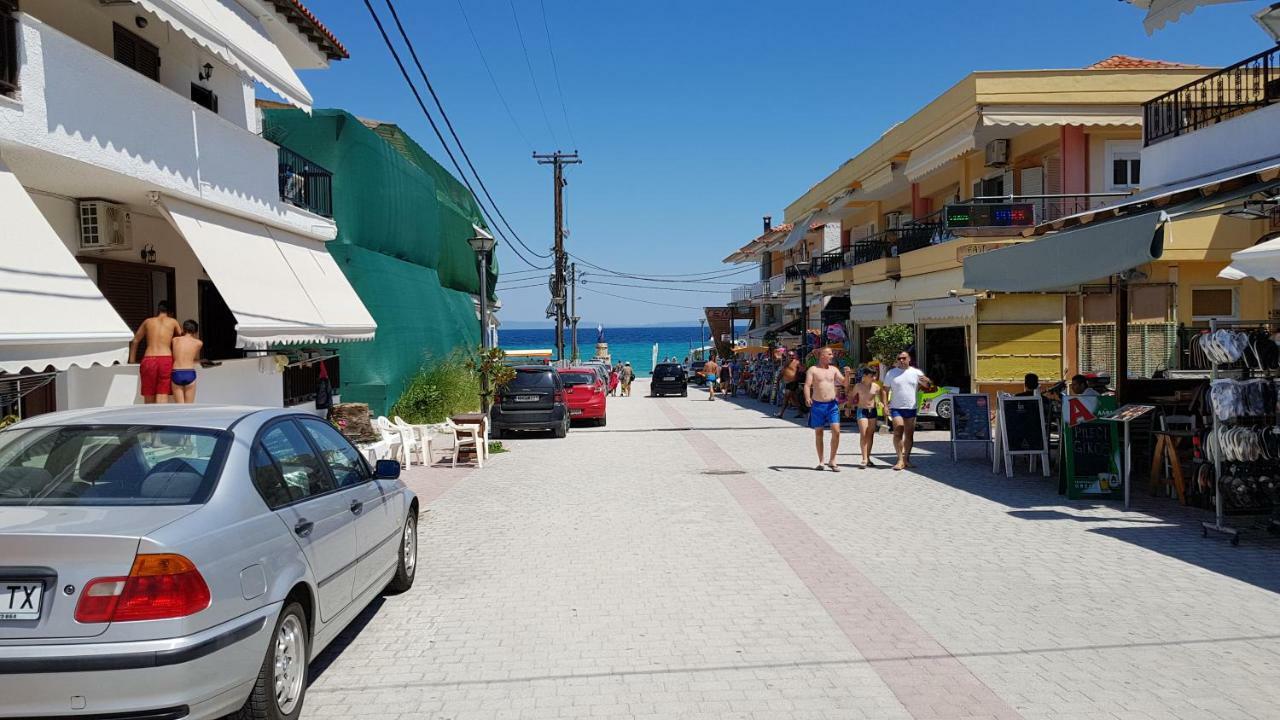 Cosy Family Apartment Near The Sea Polychrono Exterior photo